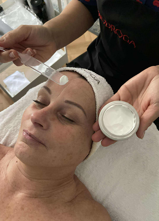 Biodroga szépség kozmetika termék szépségápolás medical multi-action retinal multi-lifting képzés