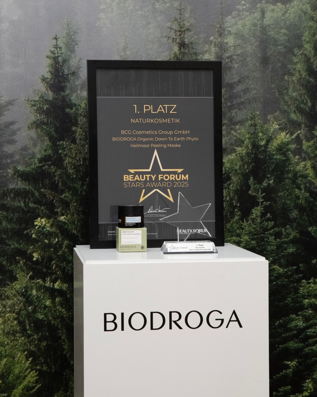 natrue, természetes kozmetikum, biodroga organic institute, bikozmetikum, vegán, bio növényi gyógynövényes gyógytőzeg peeling maszk down to eath